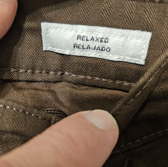 NWT Brown Utility Pants with Versatile Design. Size:33W 32L. - Picture 5 of 7